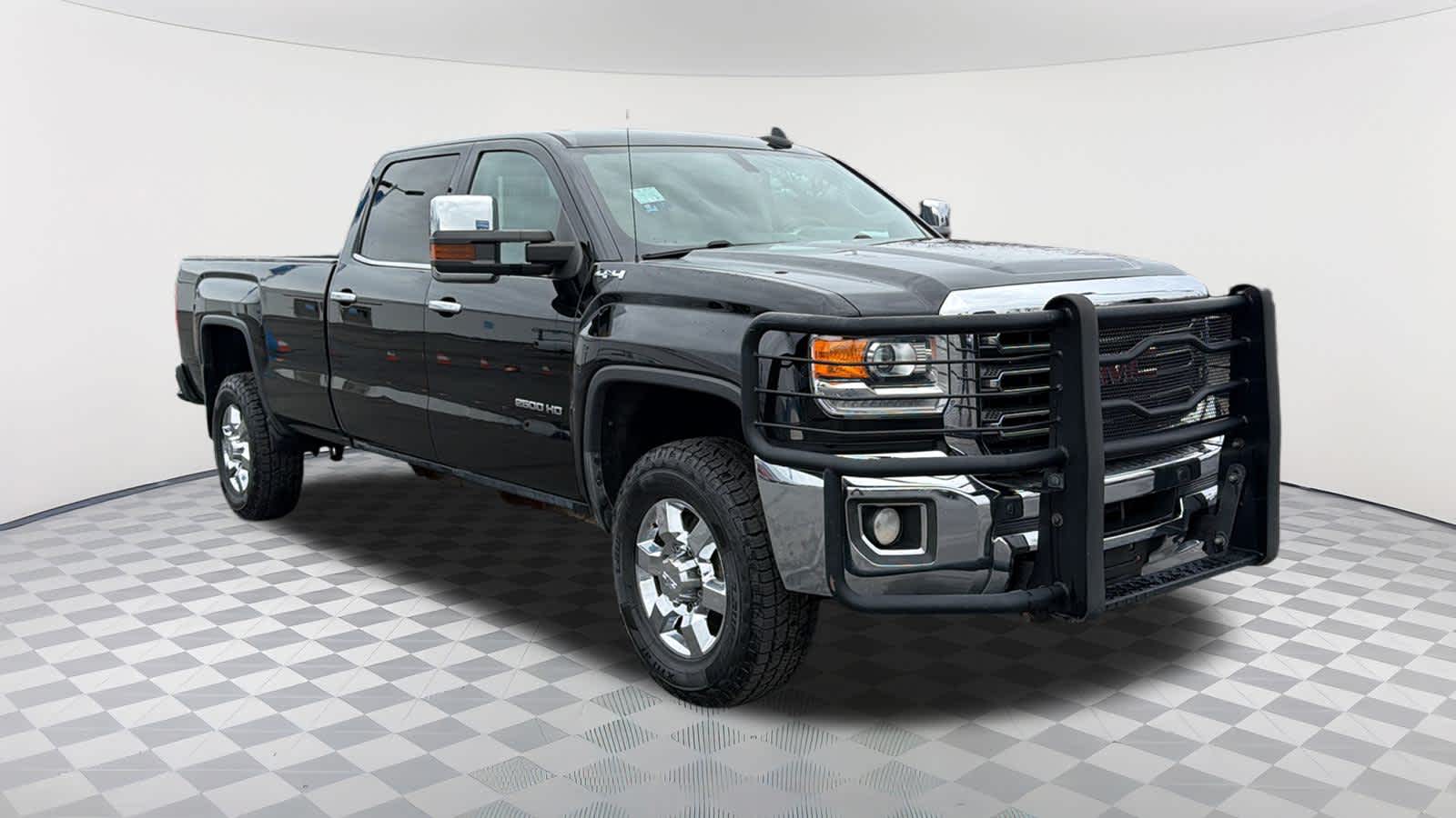 Thumbnail: 2018 GMC Sierra 2500 - 3