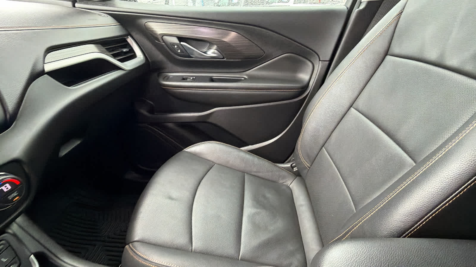 Thumbnail: 2020 GMC Terrain - 12