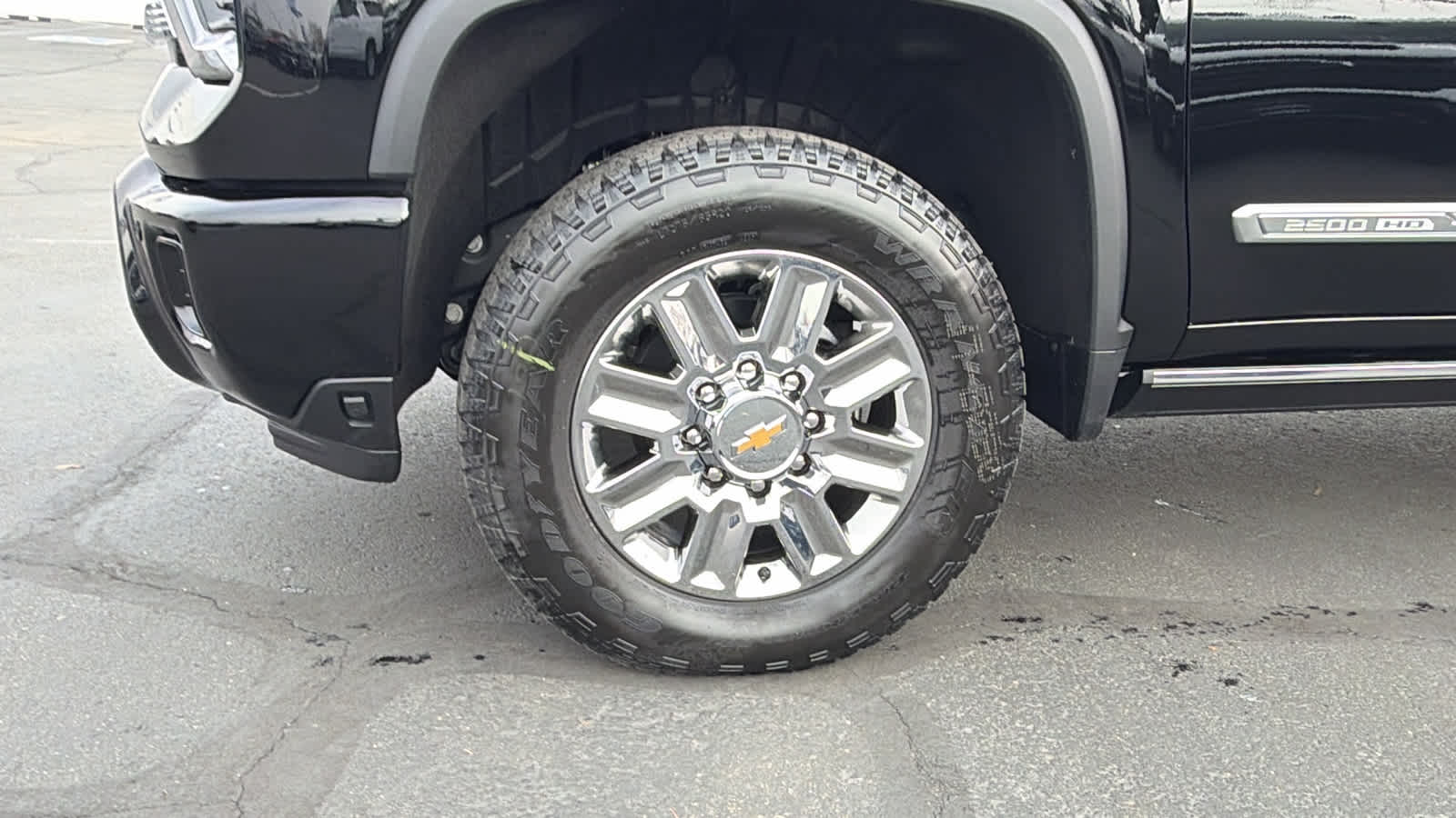 Thumbnail: 2026 Chevrolet Silverado 2500 - 9