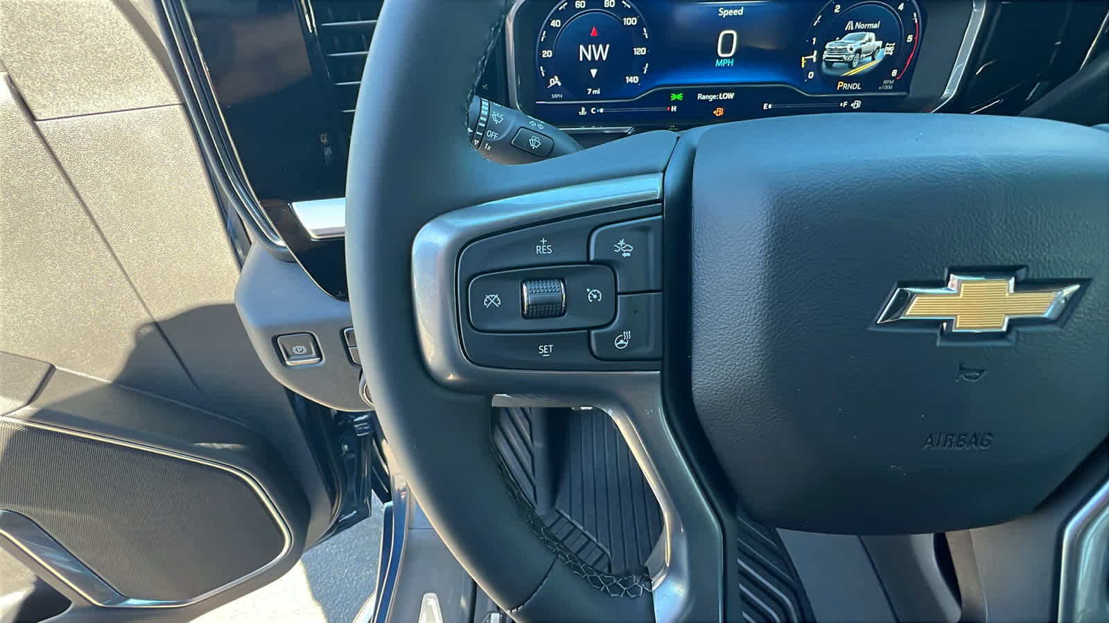 Thumbnail: 2025 Chevrolet Silverado 2500 - 19