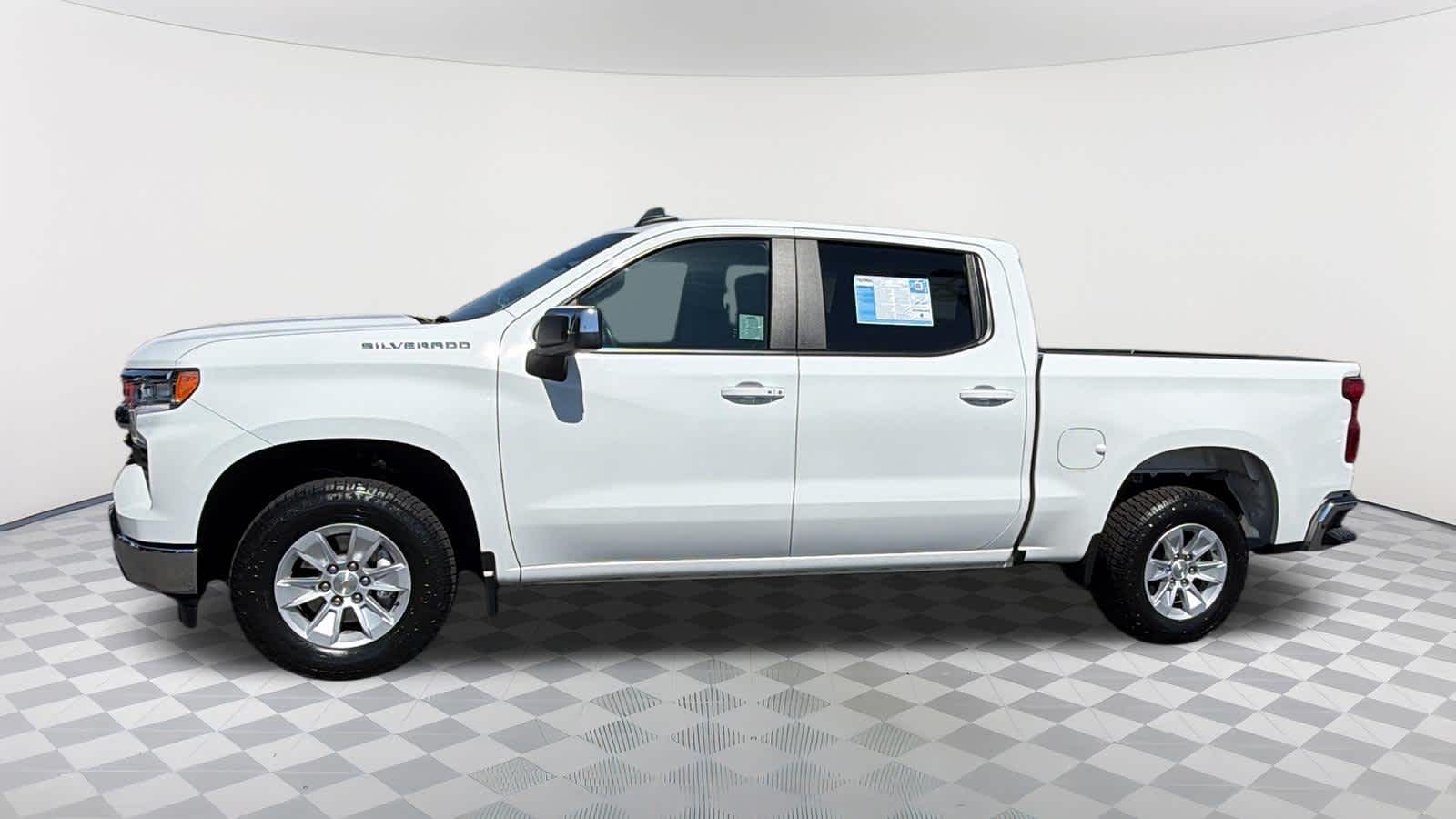 2025 Chevrolet Silverado 1500 LT - Photo 8