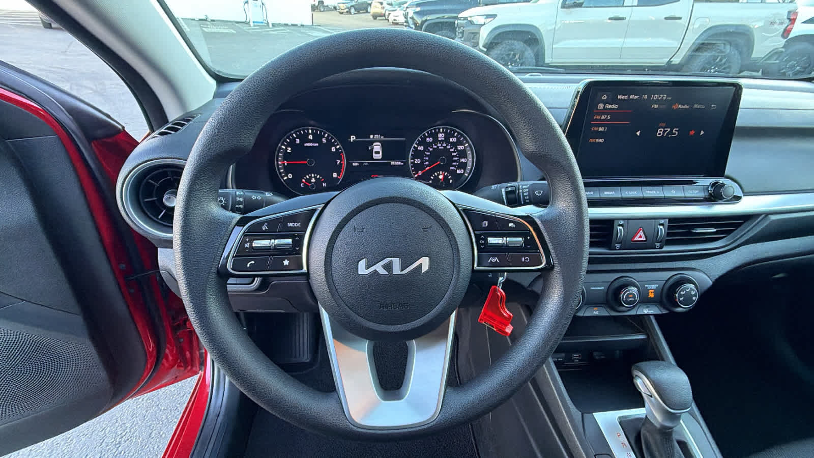 Thumbnail: 2023 Kia Forte - 18