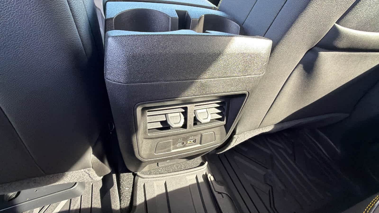 Thumbnail: 2026 Chevrolet Colorado - 25