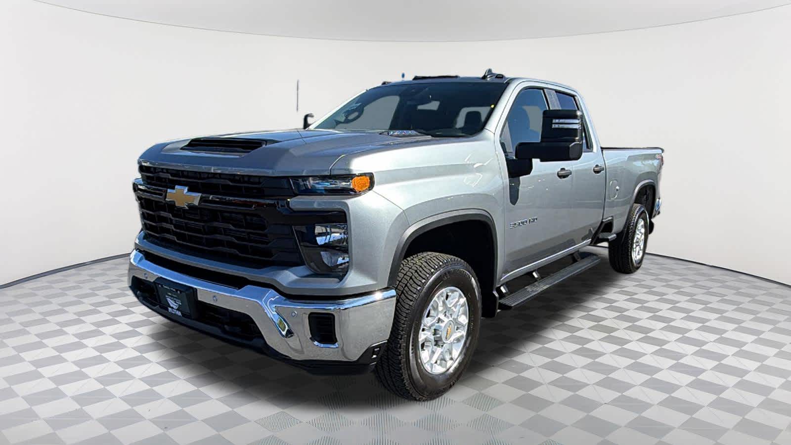 2026 Chevrolet Silverado HD Work Truck 4WD Double Cab Long Box SRW's photo