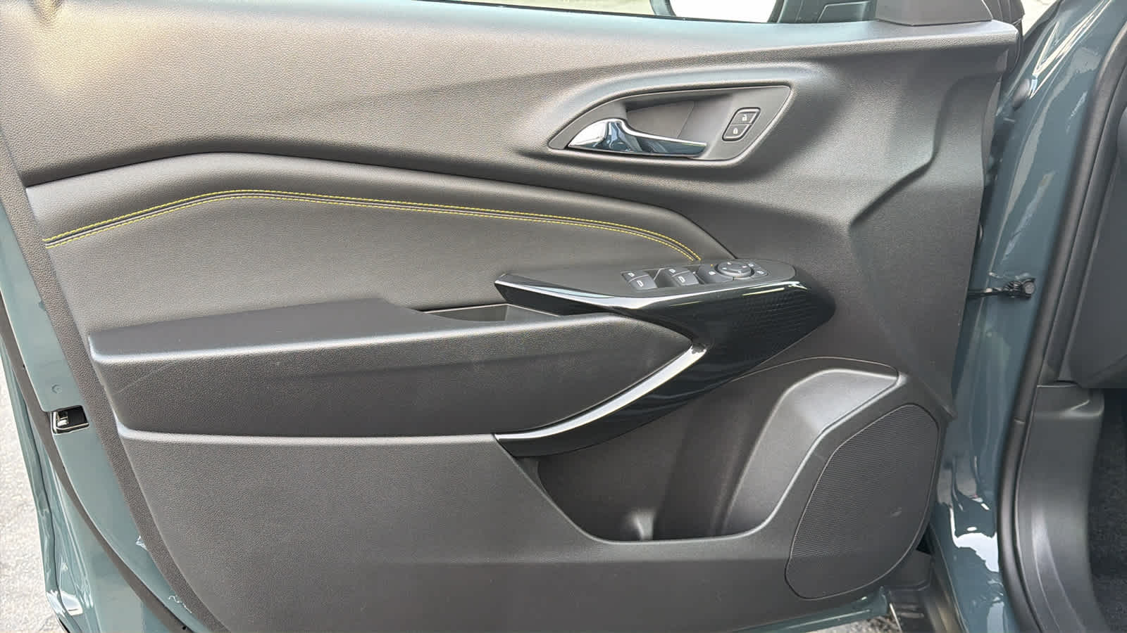 Thumbnail: 2026 Chevrolet Trax - 23