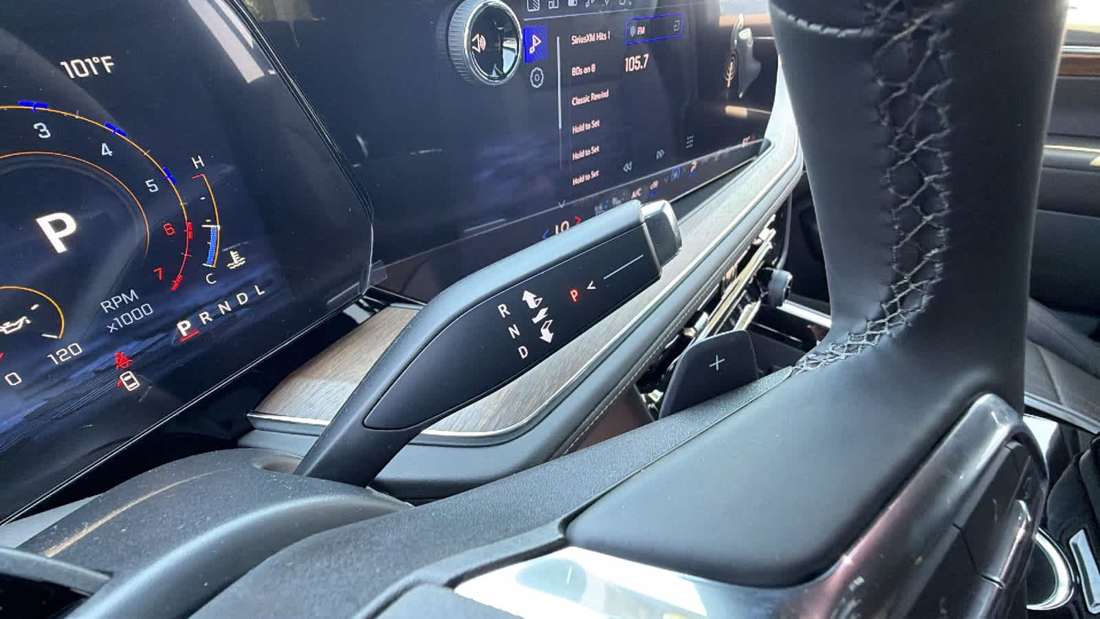 2026 Chevrolet Suburban High Country - Photo 13