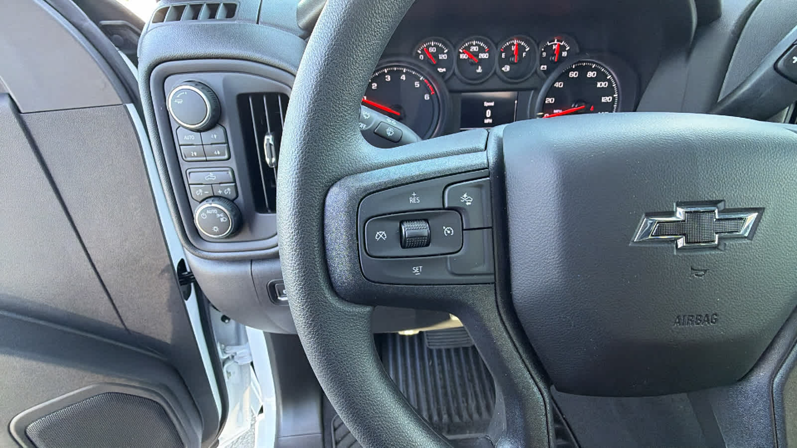 Thumbnail: 2026 Chevrolet Silverado 1500 - 19