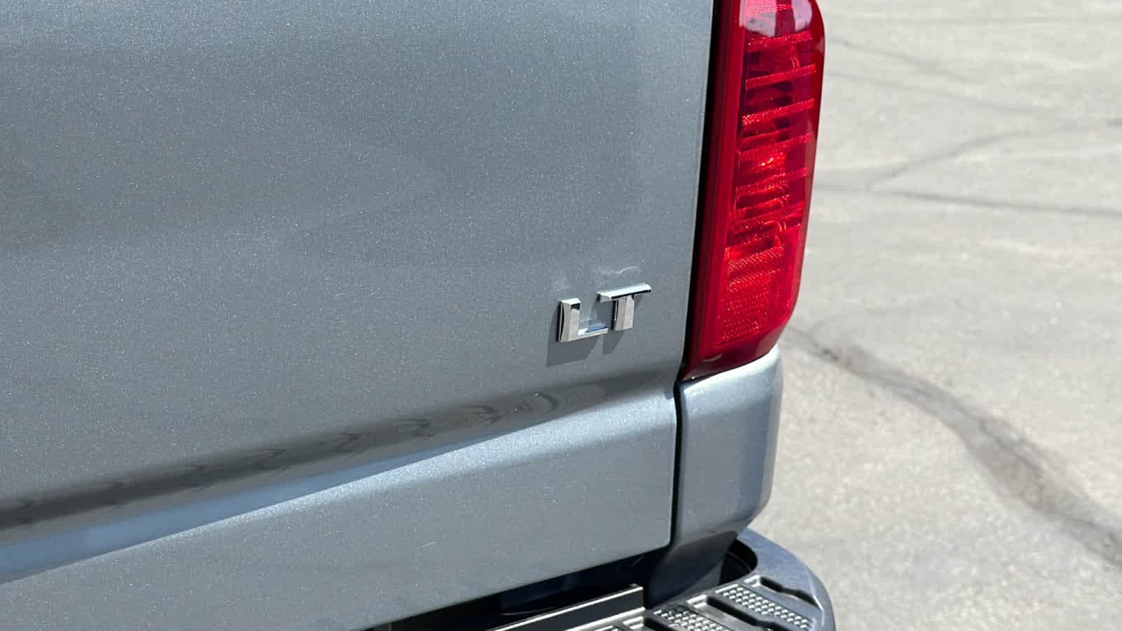 Thumbnail: 2026 Chevrolet Silverado 2500 - 28
