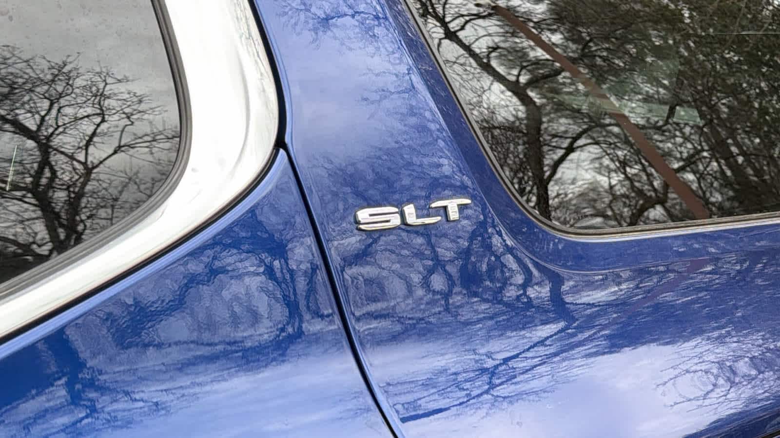 Thumbnail: 2023 GMC Acadia - 17