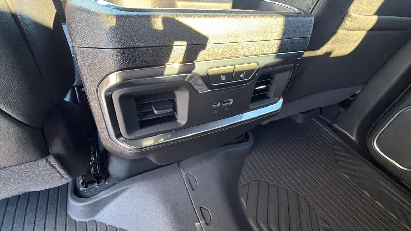 Thumbnail: 2026 Chevrolet Silverado 2500 - 25