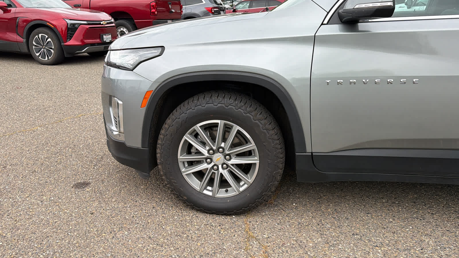 Thumbnail: 2023 Chevrolet Traverse - 9