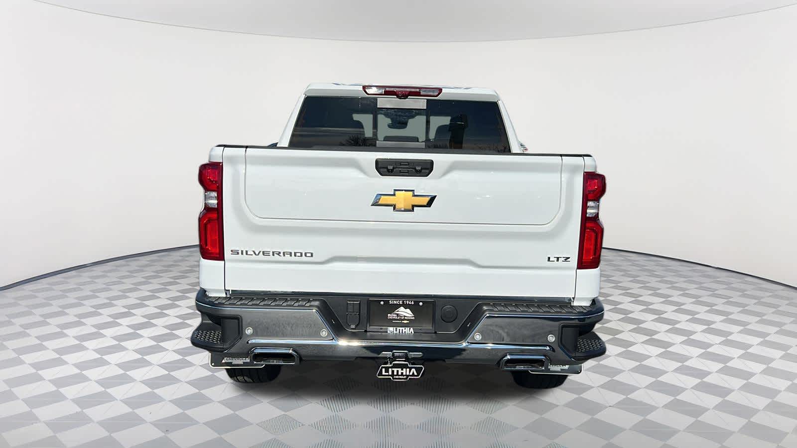 Thumbnail: 2025 Chevrolet Silverado 1500 - 5