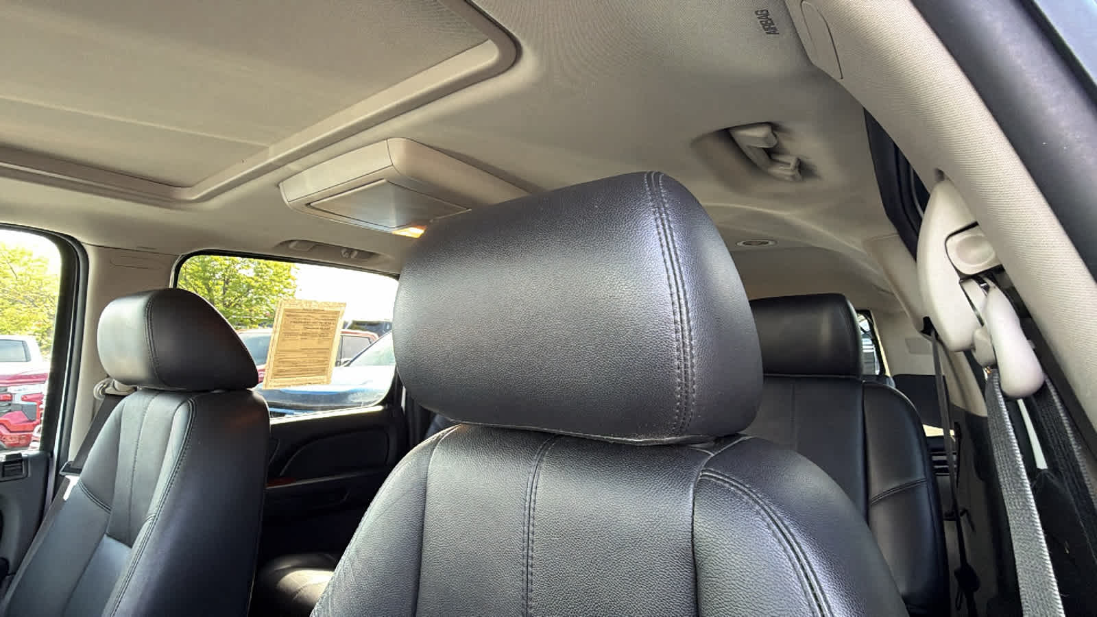 Thumbnail: 2014 Chevrolet Suburban - 11