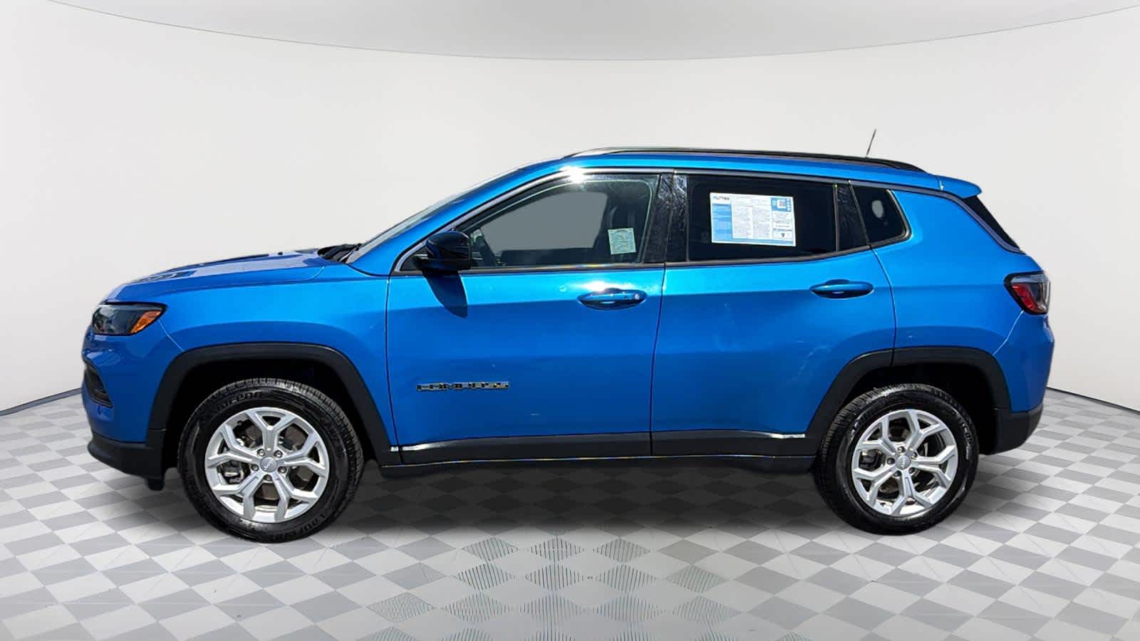 Thumbnail: 2024 Jeep Compass - 8
