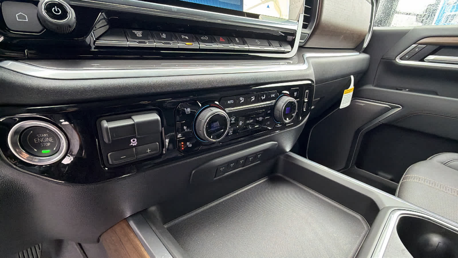 2026 Chevrolet Silverado 2500 HD High Country - Photo 14