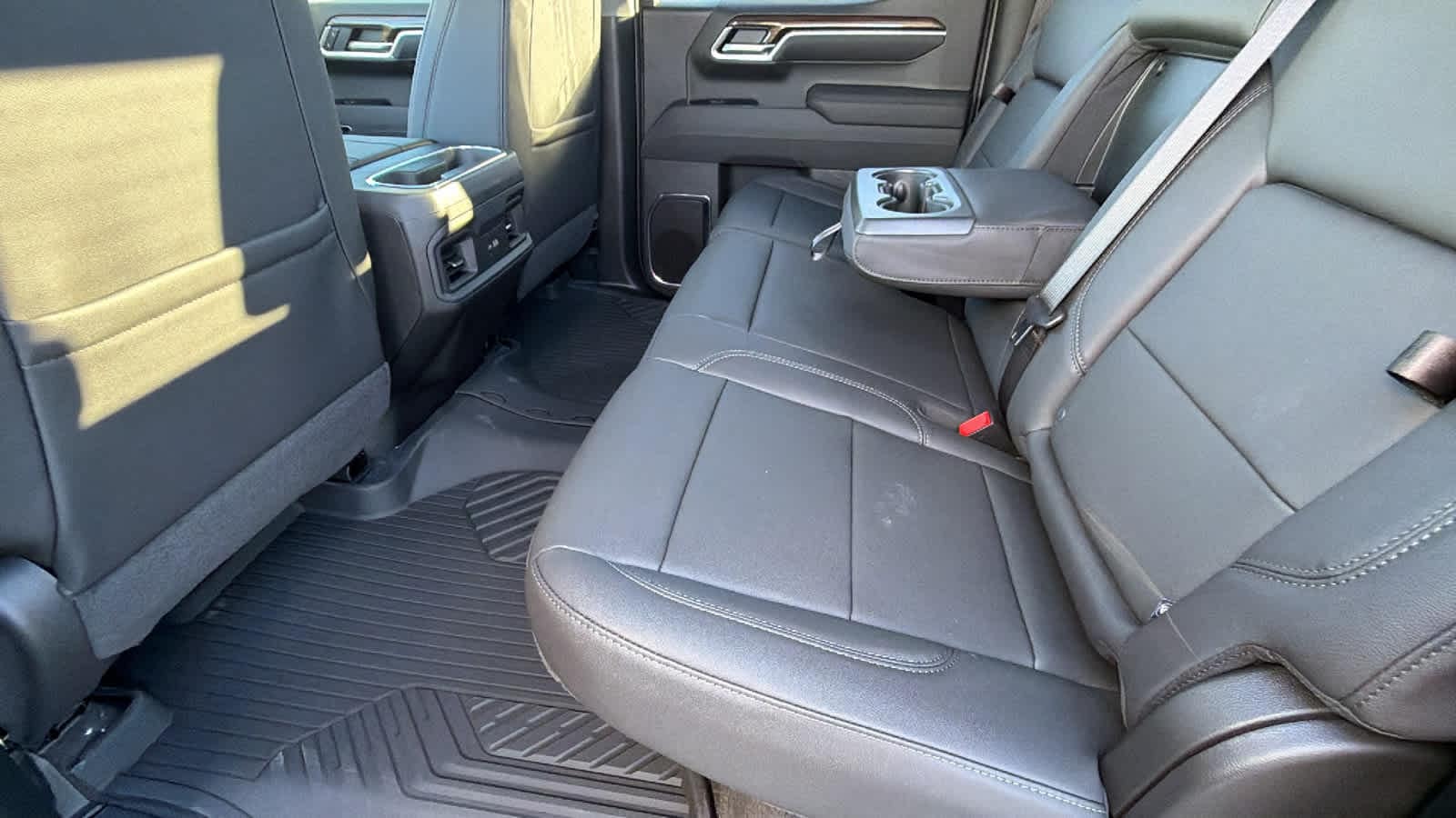 Thumbnail: 2026 Chevrolet Silverado 1500 - 24