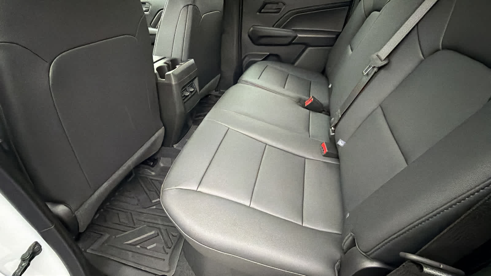 Thumbnail: 2026 Chevrolet Colorado - 24