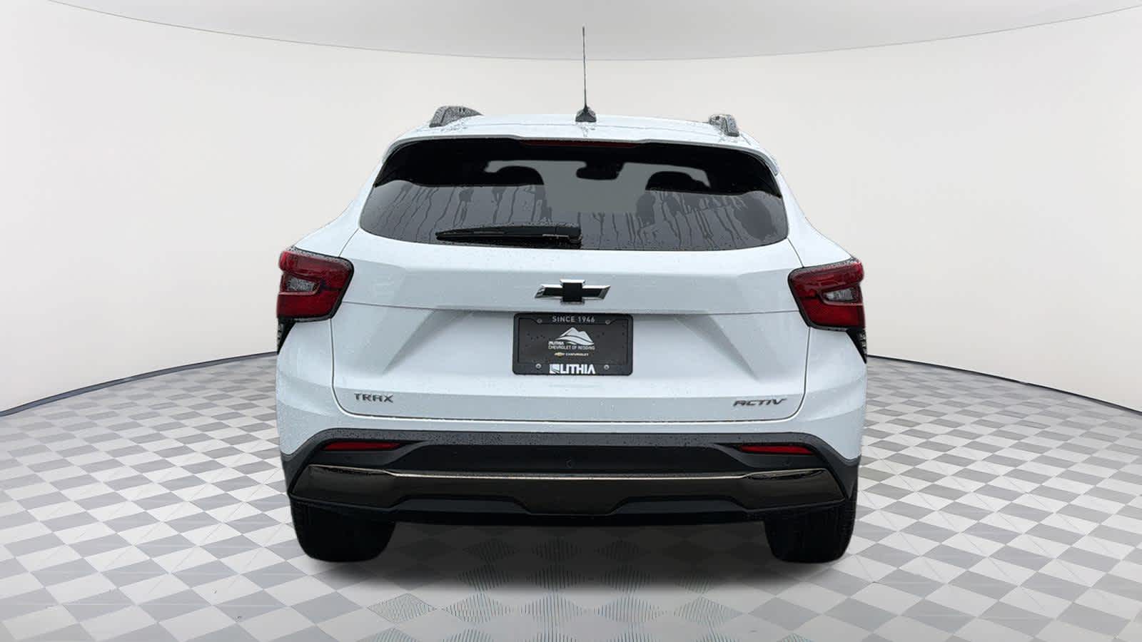 Thumbnail: 2026 Chevrolet Trax - 5