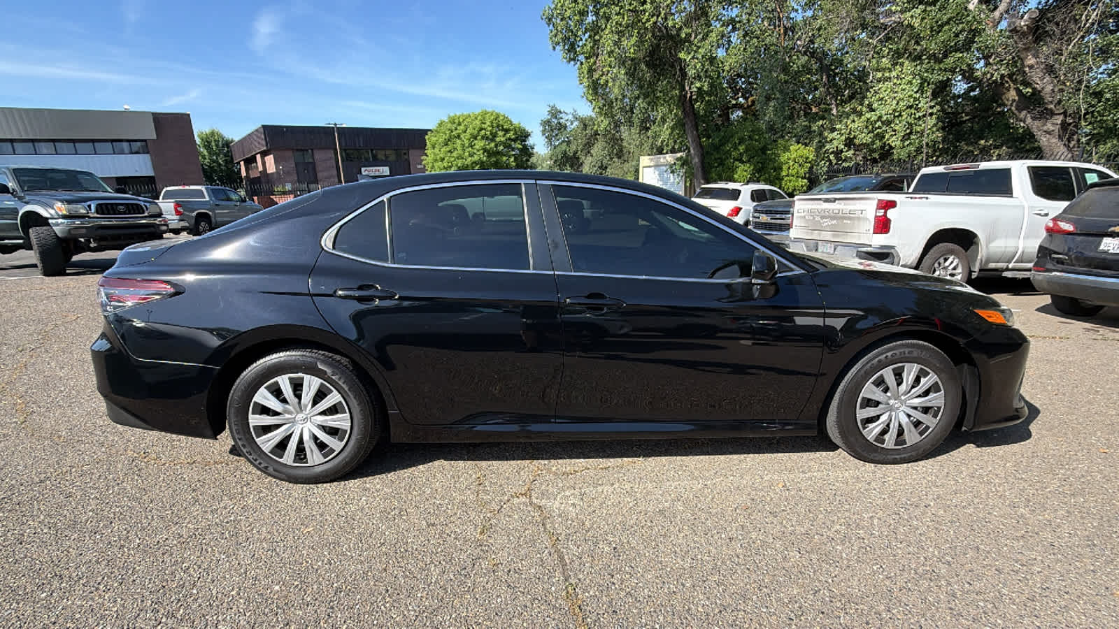 Thumbnail: 2023 Toyota Camry - 4