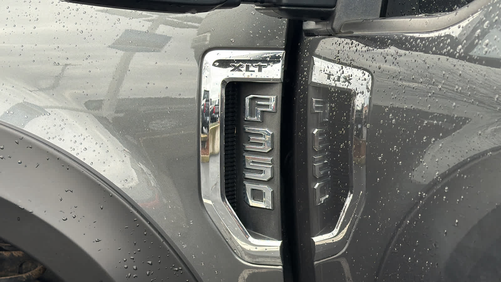 Thumbnail: 2019 Ford Econoline - 28