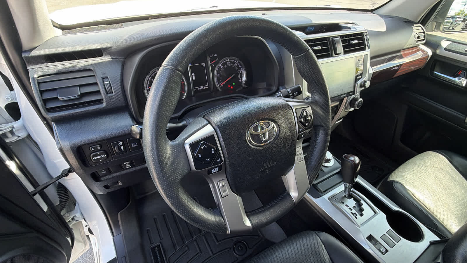 Thumbnail: 2021 Toyota 4Runner - 10