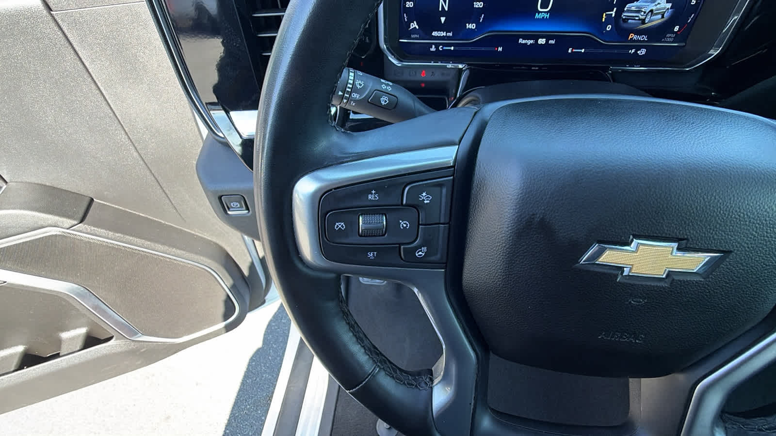 2025 Chevrolet Silverado 1500 LT - Photo 18