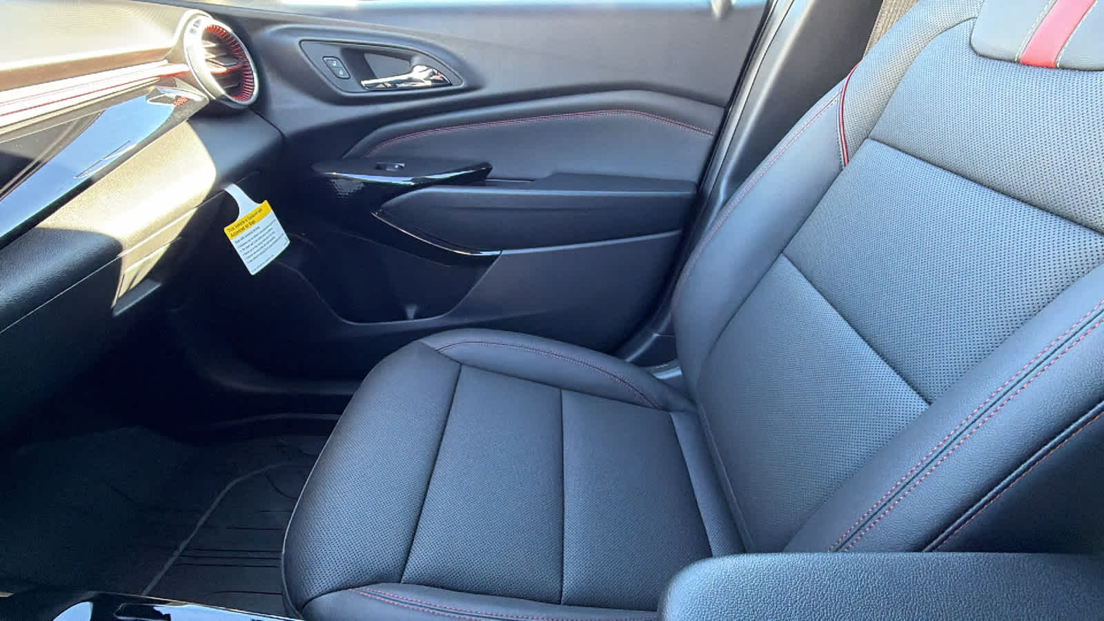 Thumbnail: 2026 Chevrolet Trax - 12