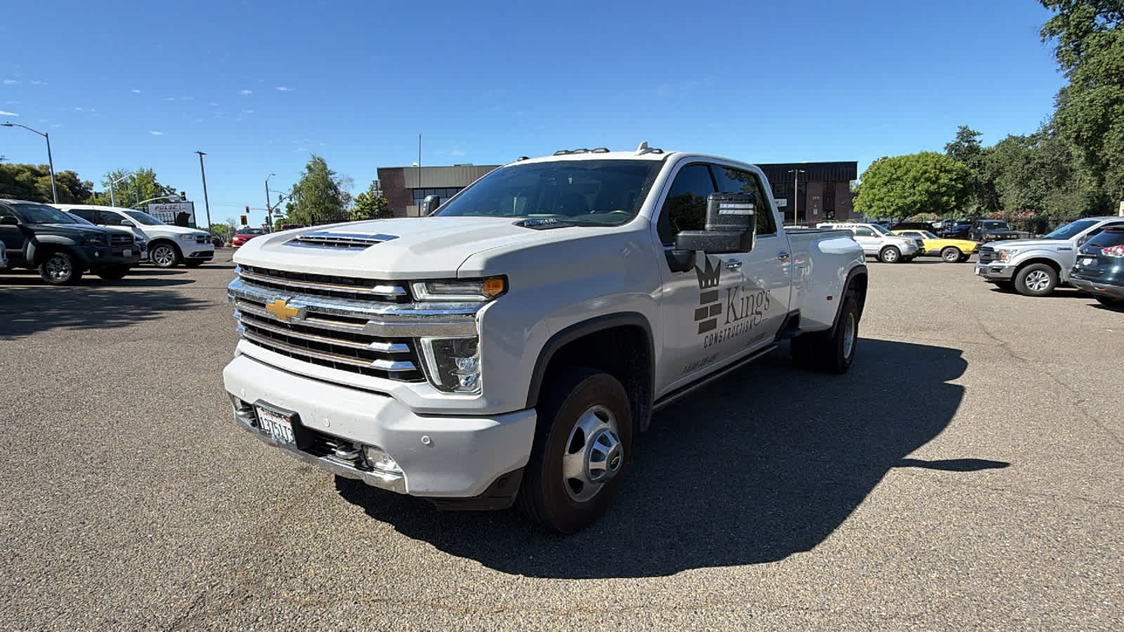 2022 Chevrolet Silverado HD High Country 4WD Crew Cab Long Box DRW's photo