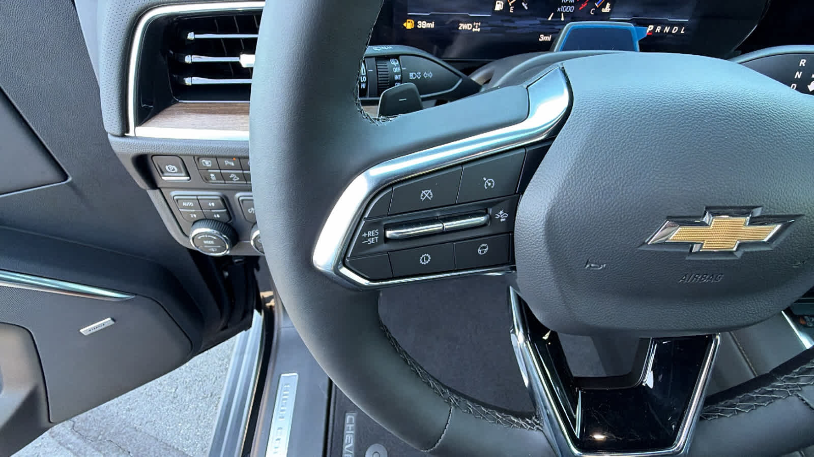 2026 Chevrolet Suburban High Country - Photo 19