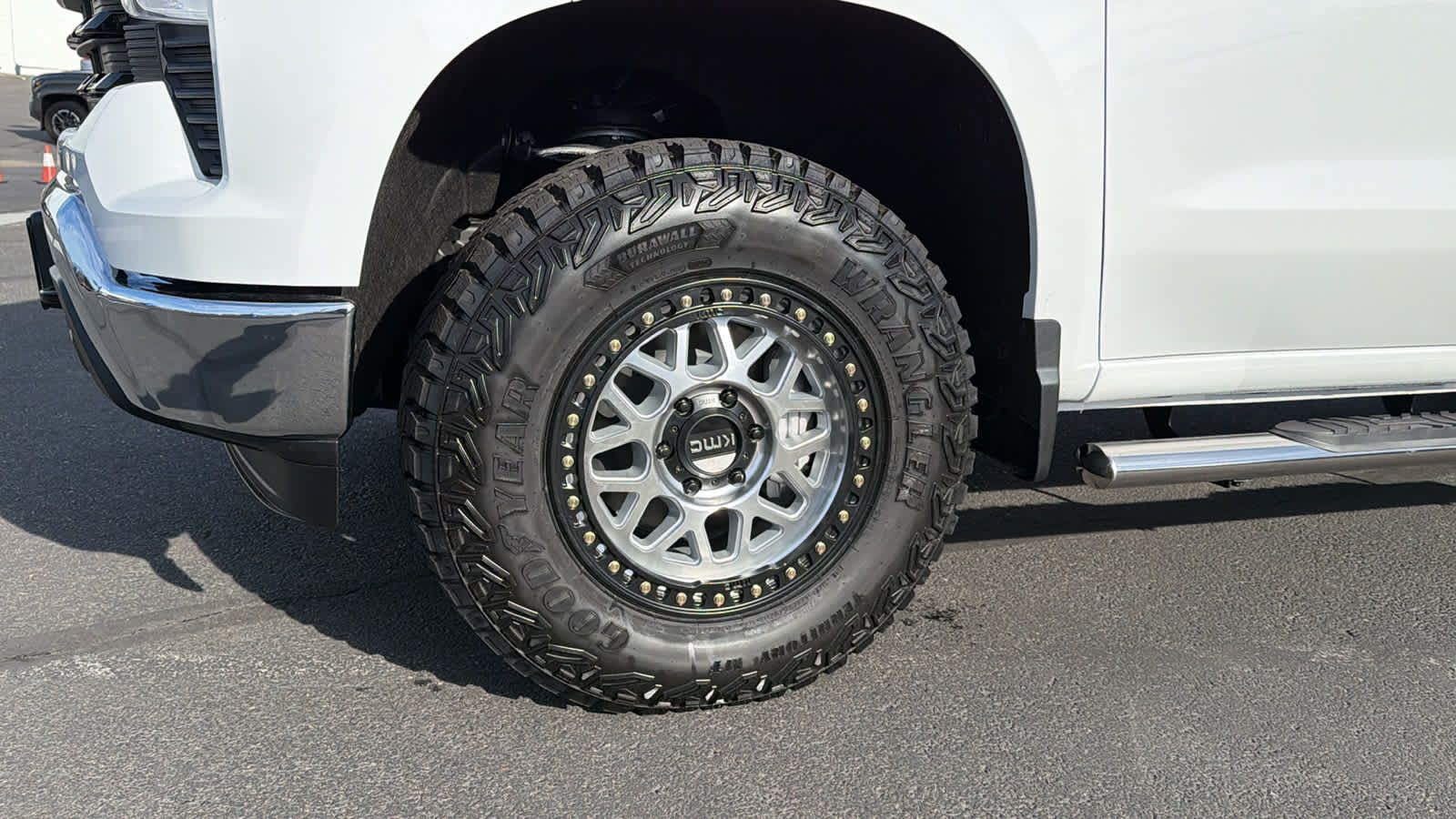 Thumbnail: 2026 Chevrolet Silverado 1500 - 9