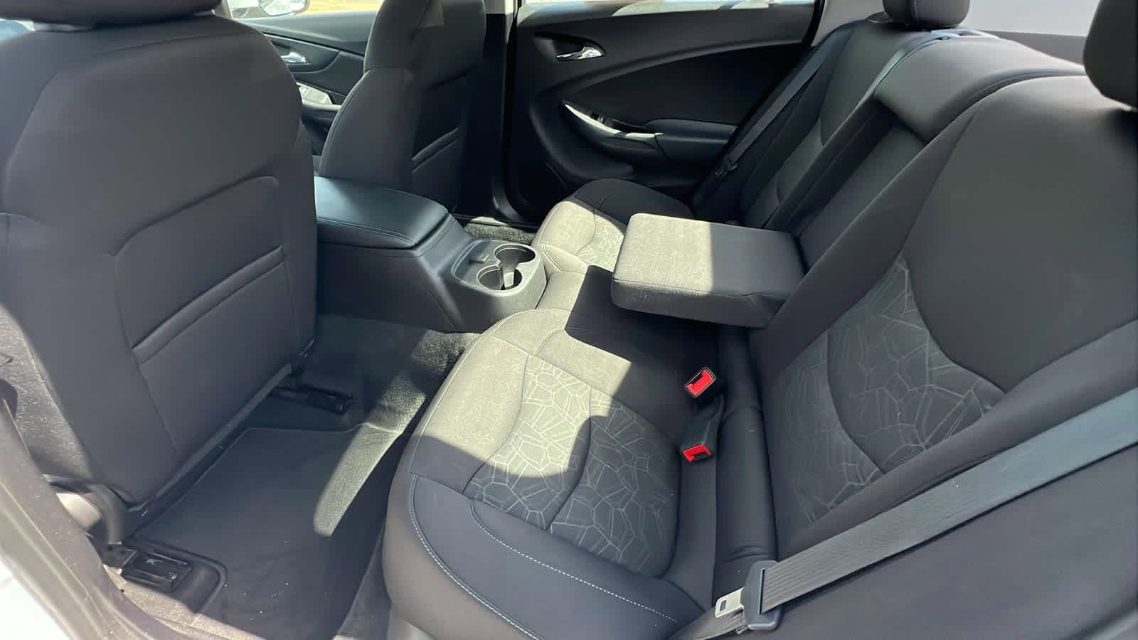 Thumbnail: 2018 Chevrolet Volt - 24