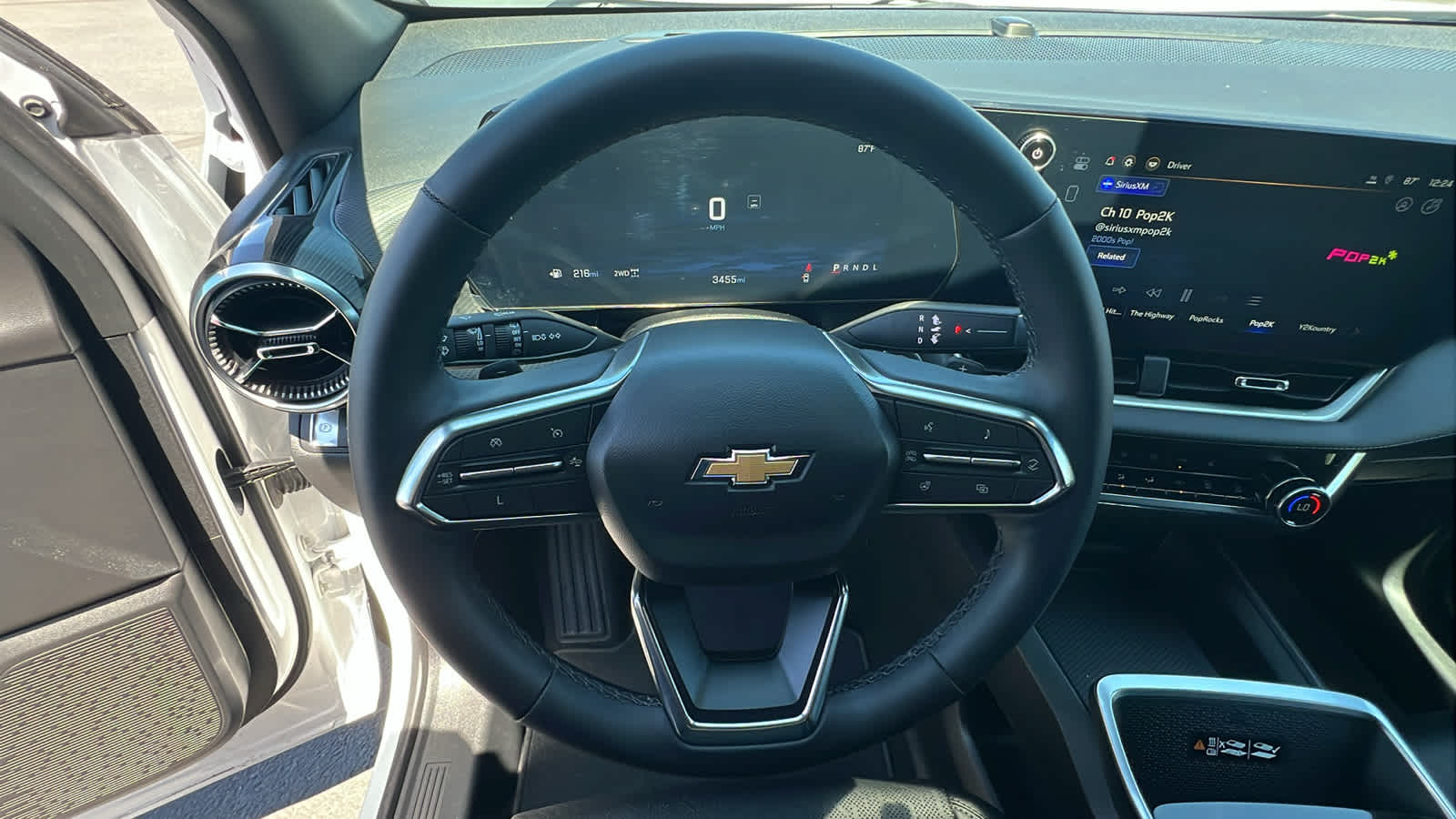Thumbnail: 2025 Chevrolet Equinox - 18