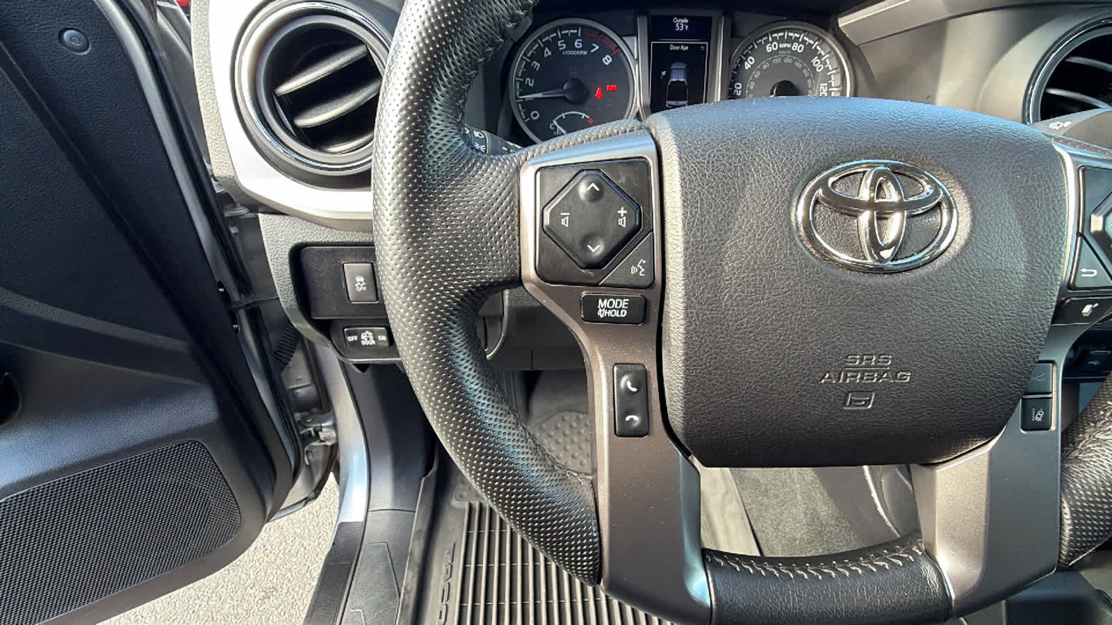 Thumbnail: 2021 Toyota Tacoma - 19