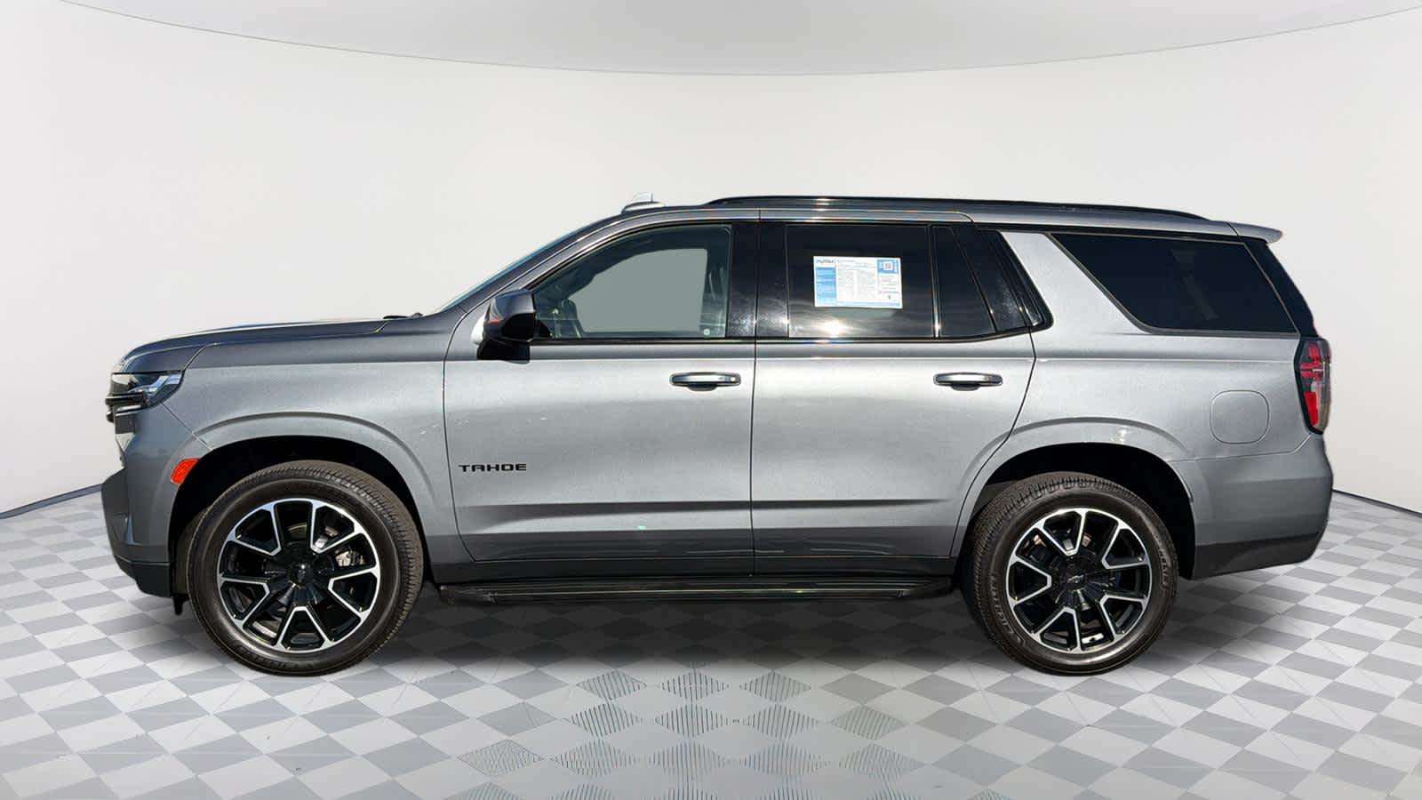 Thumbnail: 2021 Chevrolet Tahoe - 8