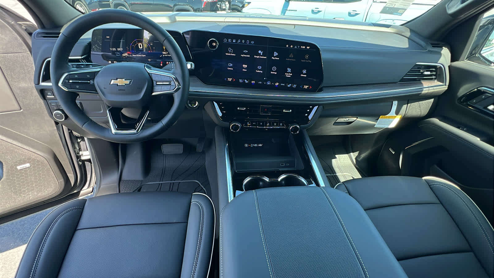 Thumbnail: 2025 Chevrolet Suburban - 26