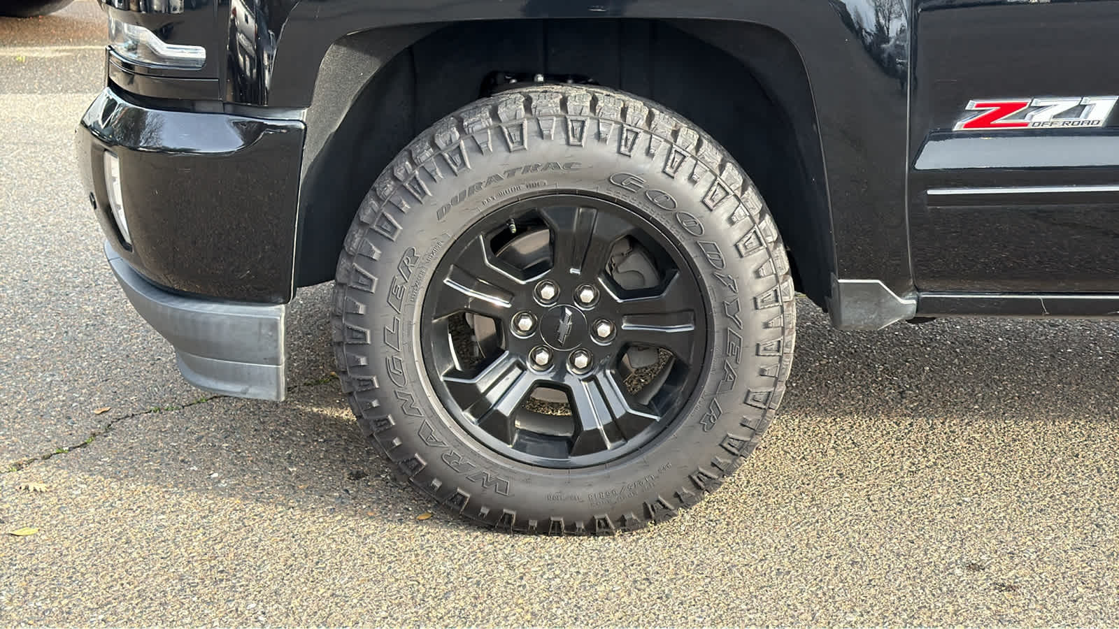 Thumbnail: 2018 Chevrolet Silverado 1500 - 9