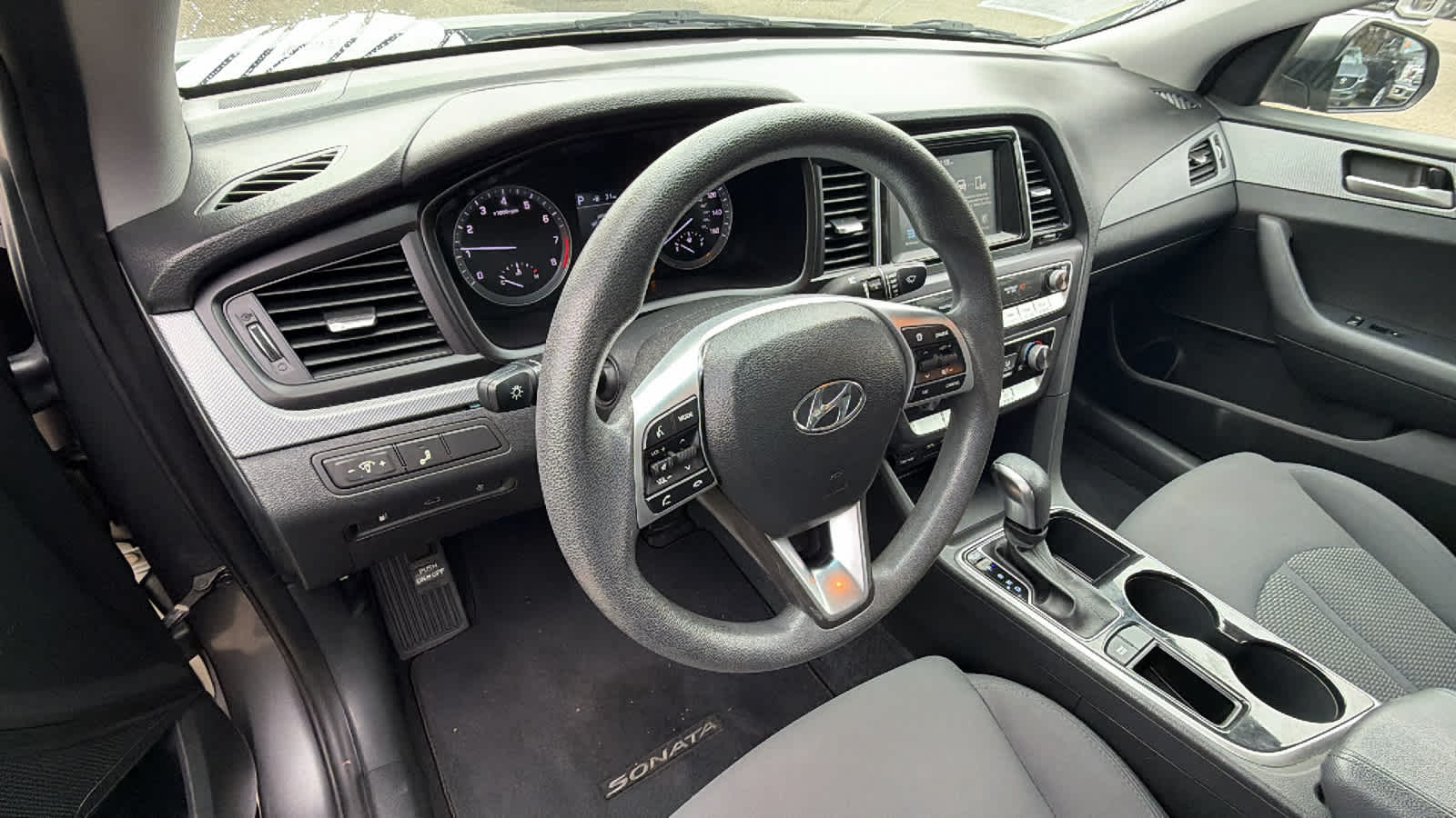 Thumbnail: 2019 Hyundai Sonata - 10