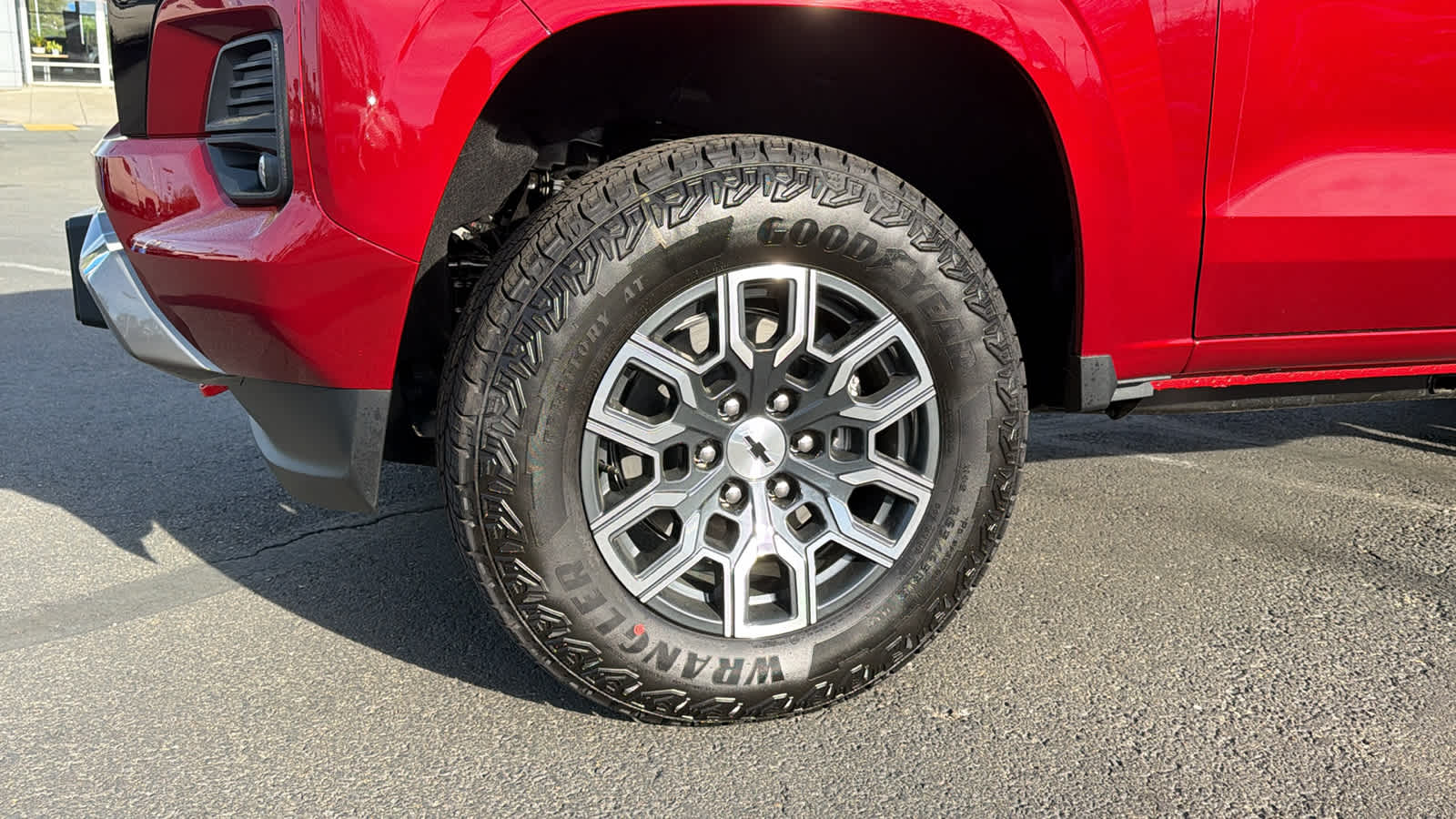 Thumbnail: 2026 Chevrolet Colorado - 9