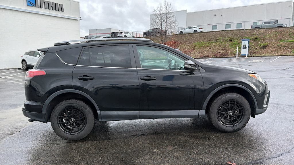 Used 2018 Toyota RAV4 XLE