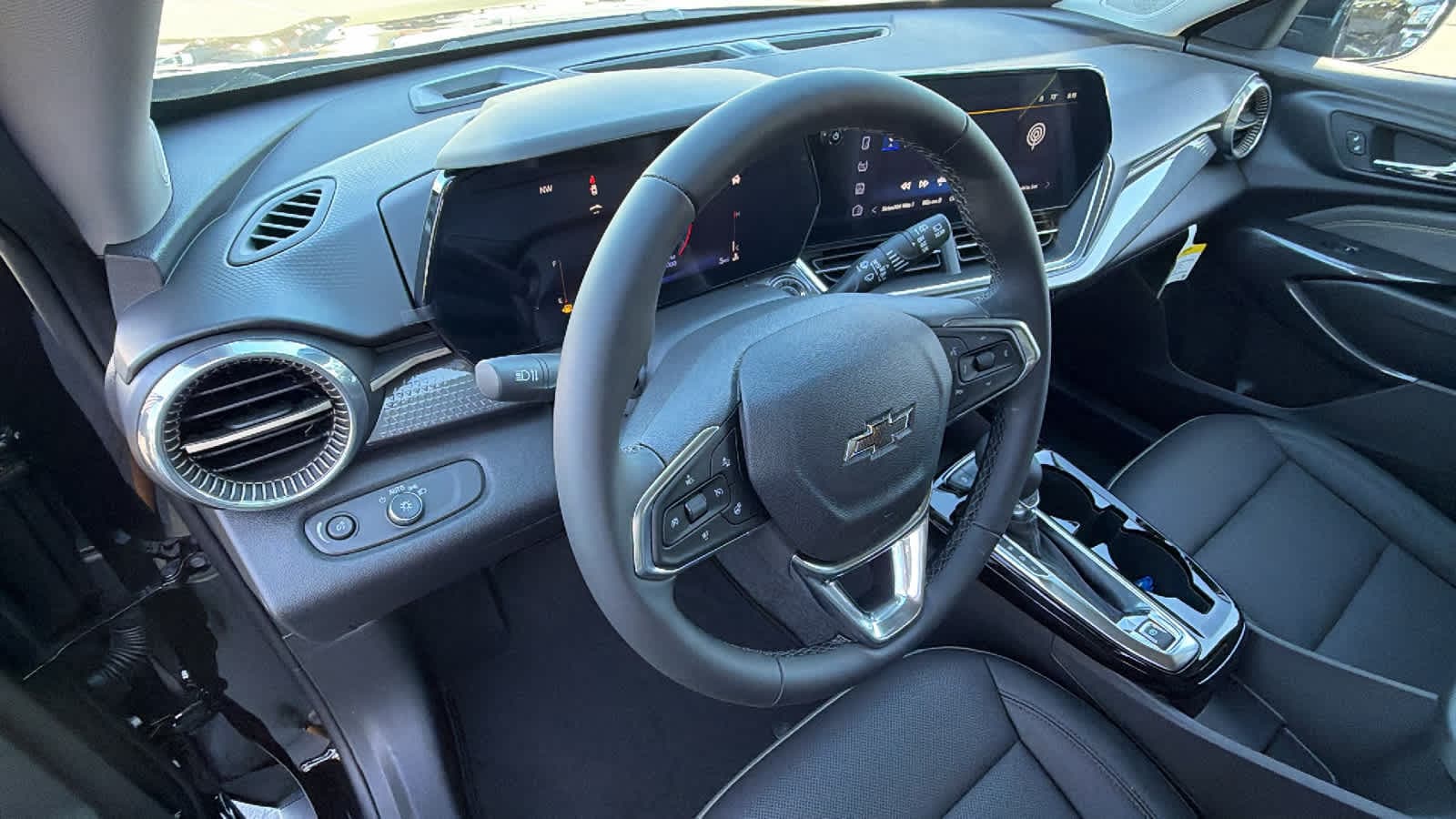 2026 Chevrolet Trax Activ - Photo 10