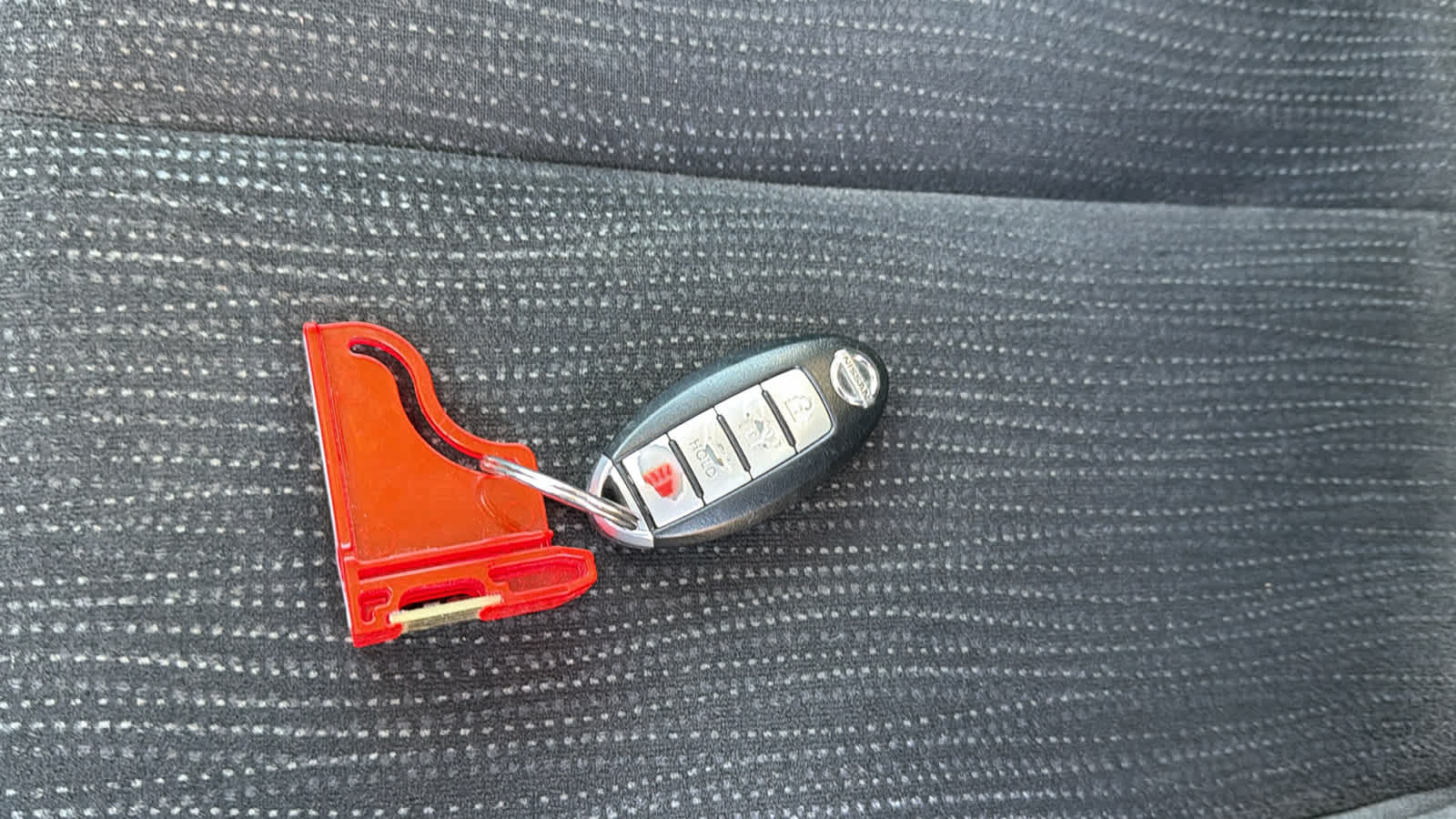 Thumbnail: 2012 Nissan Altima - 16