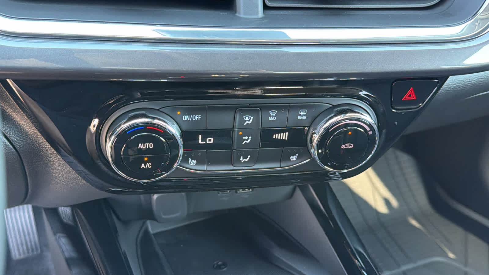 2026 Chevrolet Trax Activ - Photo 14