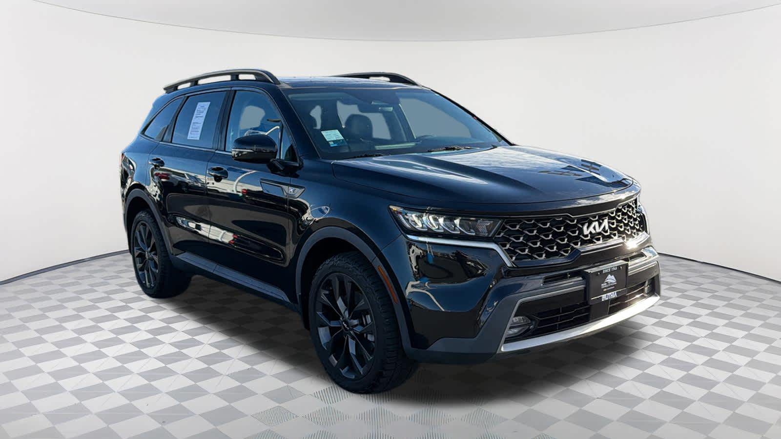 Thumbnail: 2022 Kia Sorento - 3