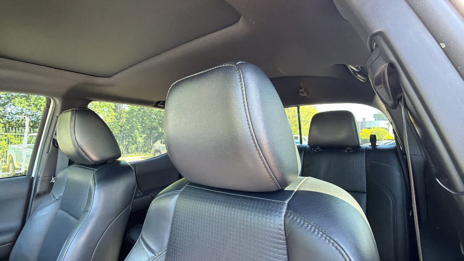 Thumbnail: 2021 Toyota Tacoma - 11