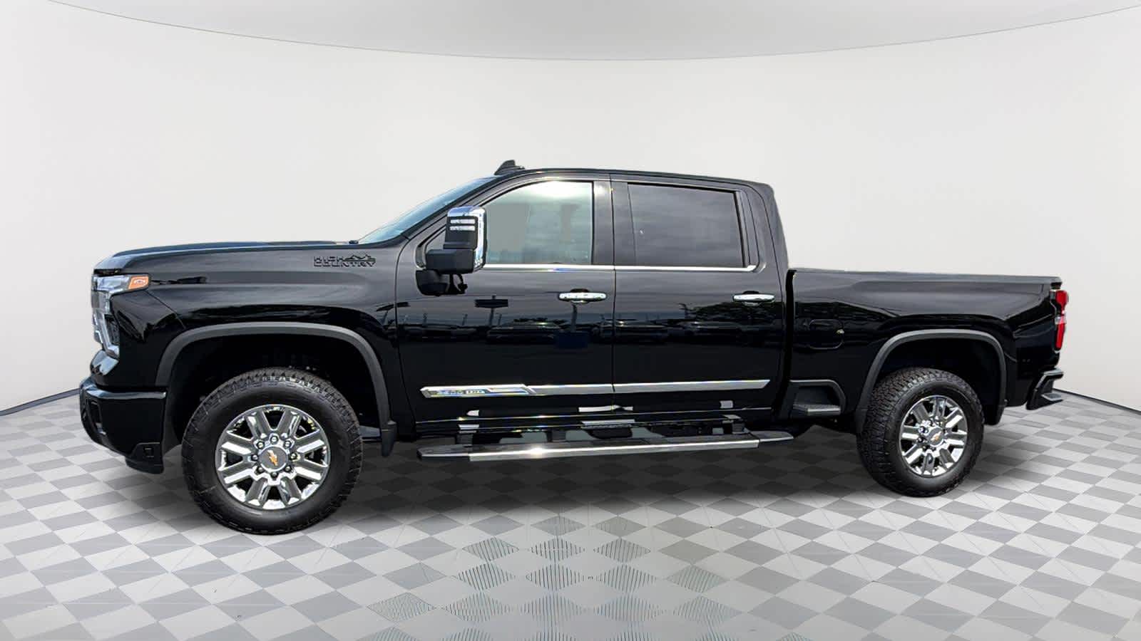 Thumbnail: 2026 Chevrolet Silverado 2500 - 8
