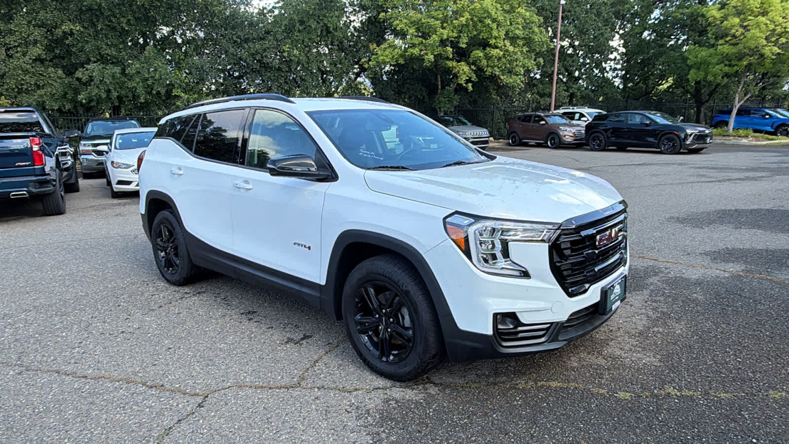 Thumbnail: 2023 GMC Terrain - 3