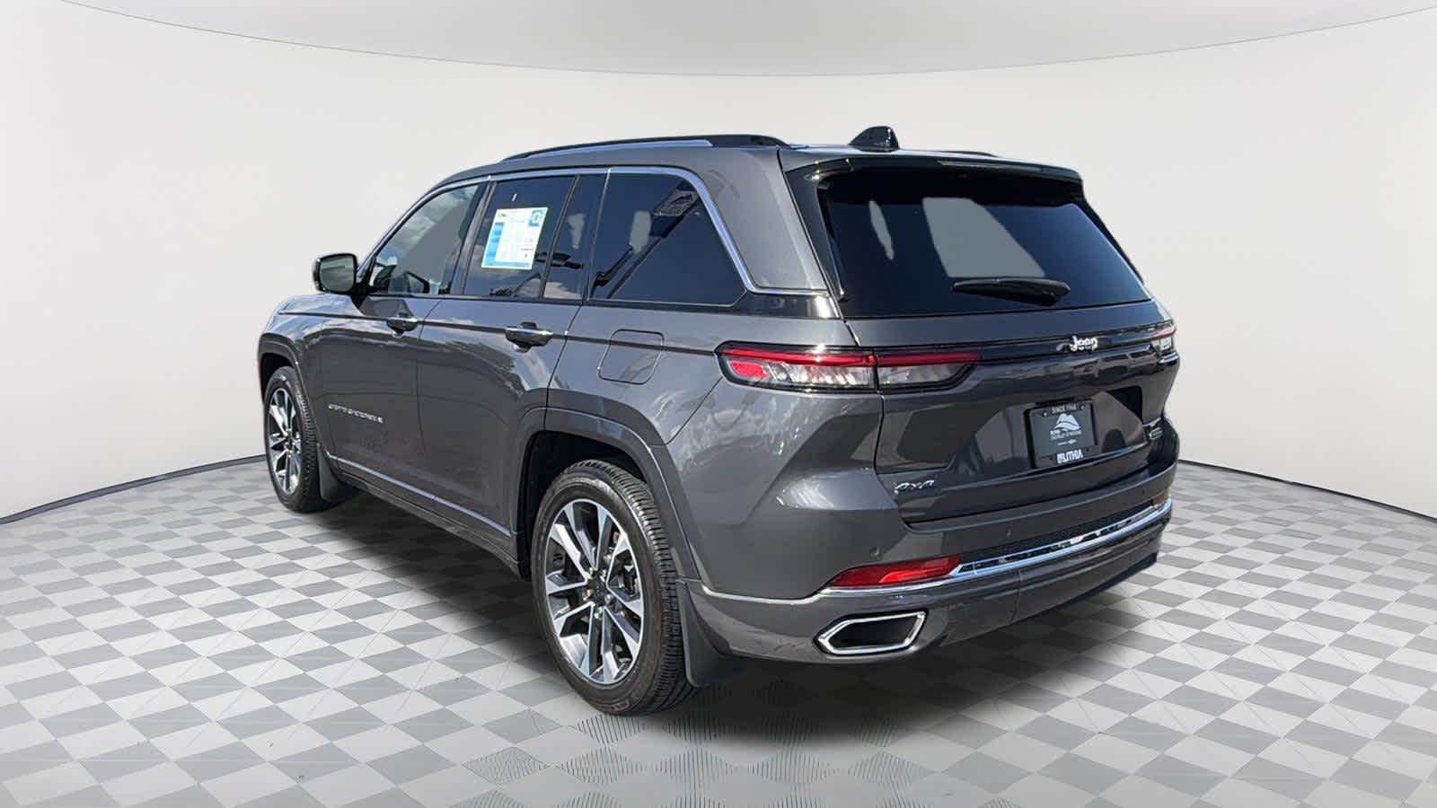 Thumbnail: 2024 Jeep Grand Cherokee - 7