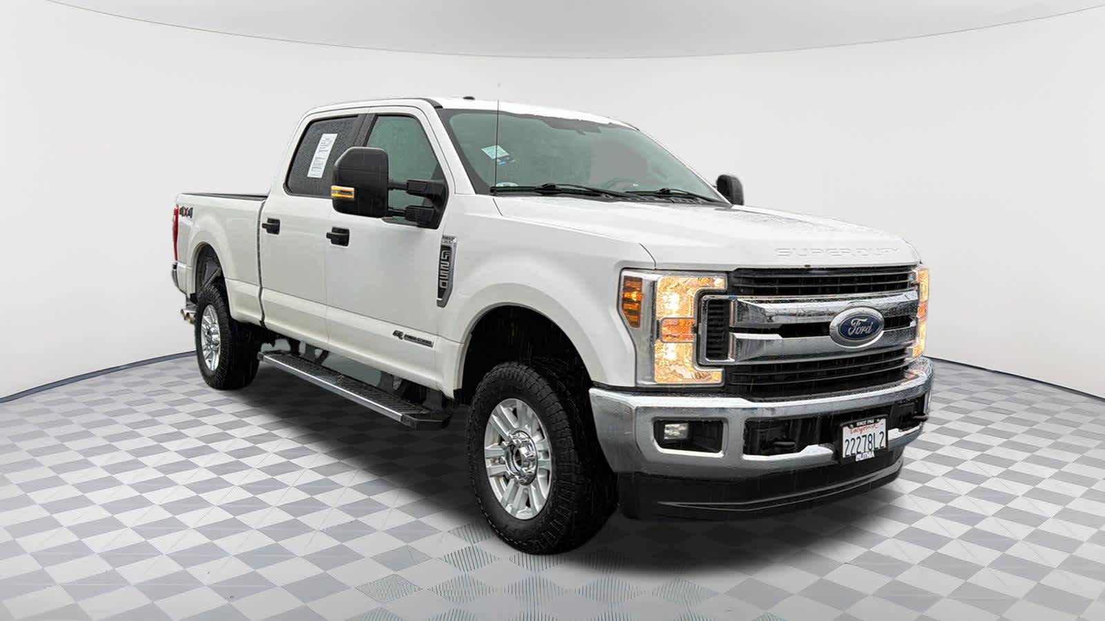 Thumbnail: 2018 Ford Econoline - 3