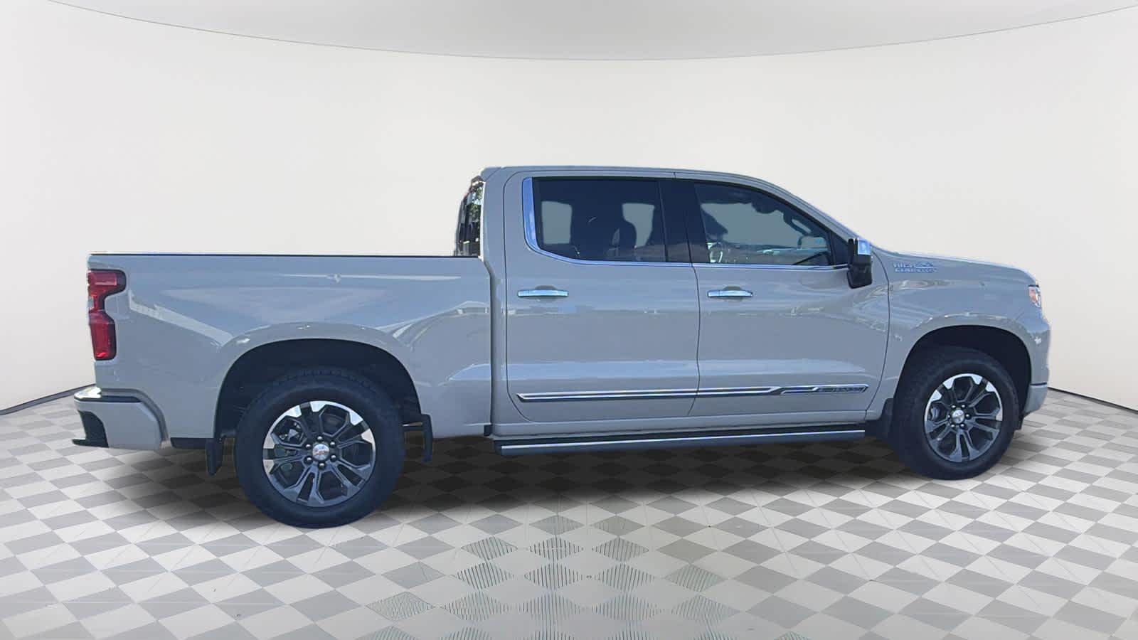 Thumbnail: 2026 Chevrolet Silverado 1500 - 4