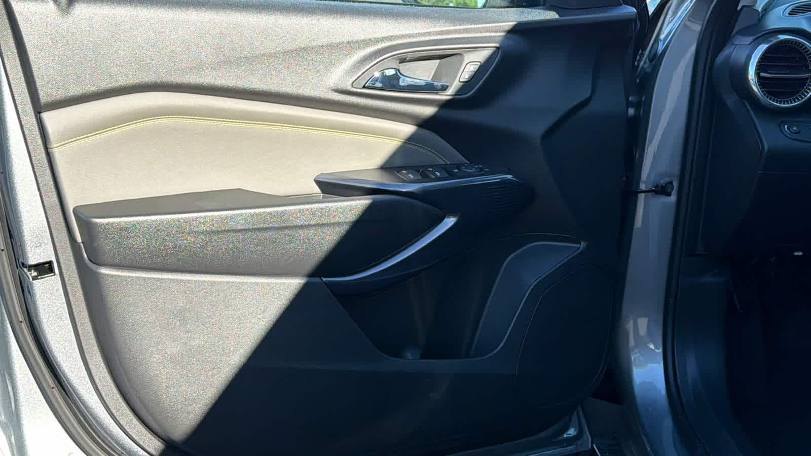 Thumbnail: 2026 Chevrolet Trax - 23